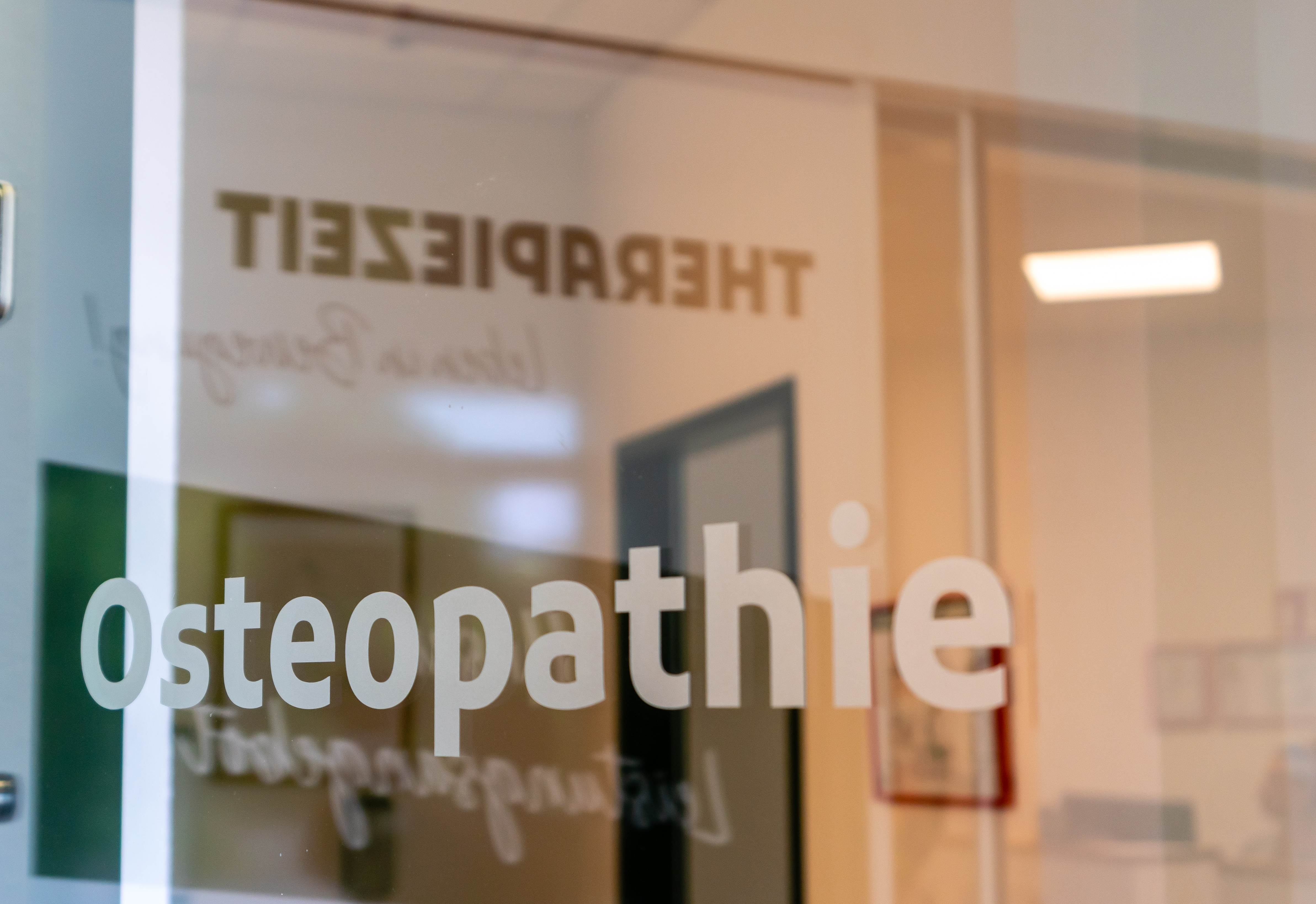 Therapiezeit Standort Fettehenne von außen